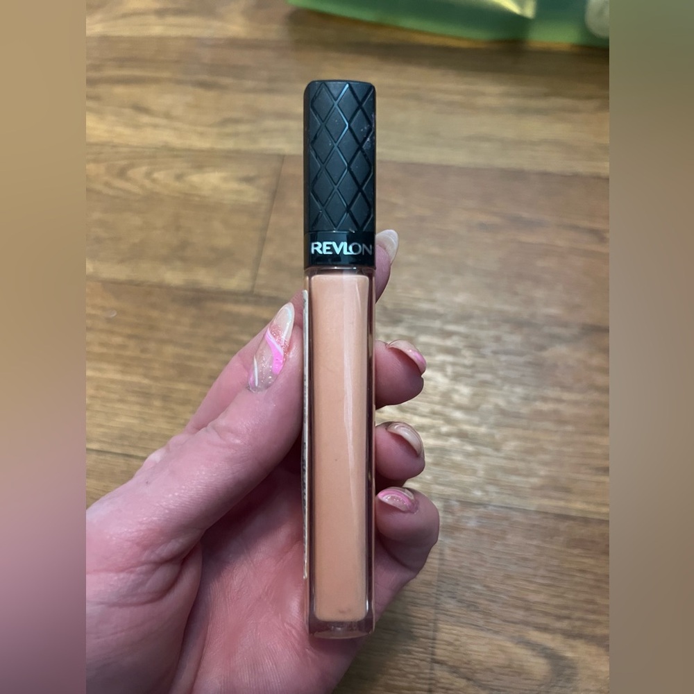 Revlon lipgloss brand new